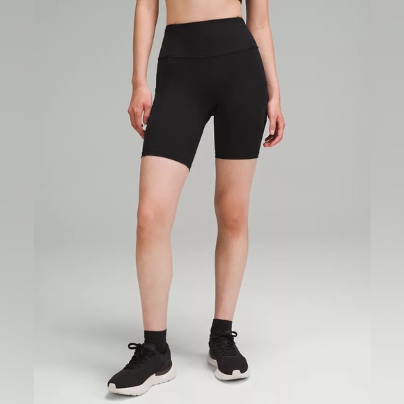Lululemon - Black - Fast & Free 8” Shorts - Size 4 - Picture 1 of 6